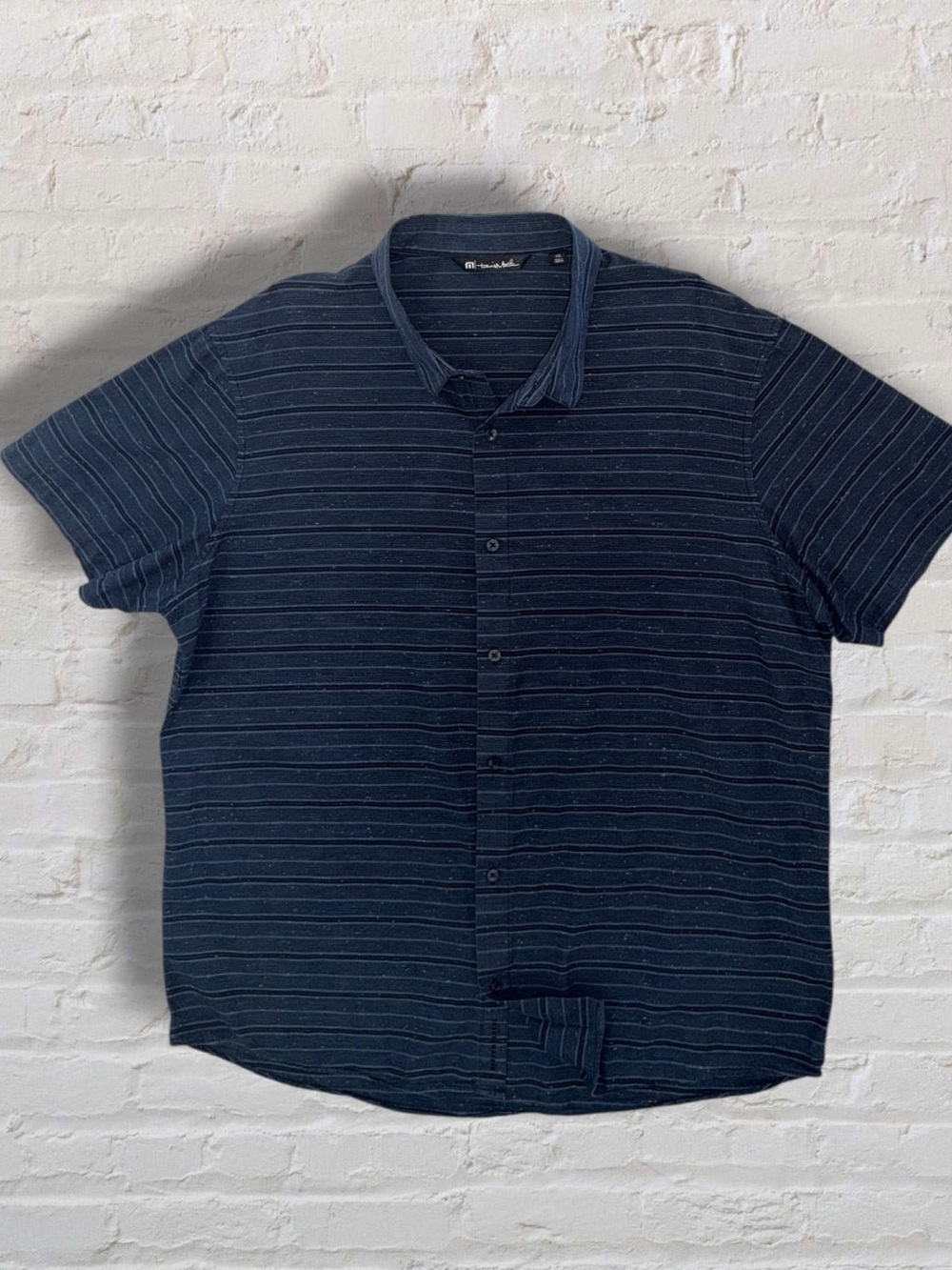 TravisMathew Men’s XXL Navy Ombre Stripe Short Sleeve Button Down Shirt